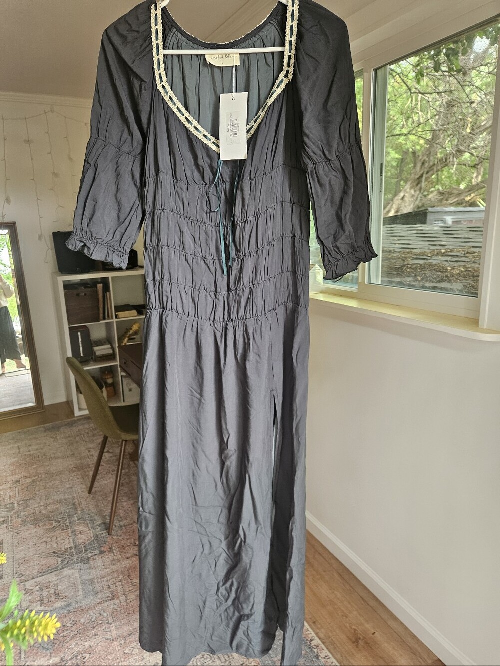 Perfect for Fall Or Christmas! Beautiful Deep GREEN Dress Size Large